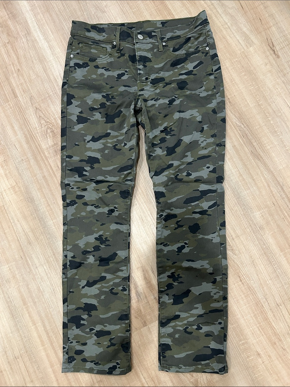 Levi's Men's Camouflage Slim Straight Jeans - Olive & Black